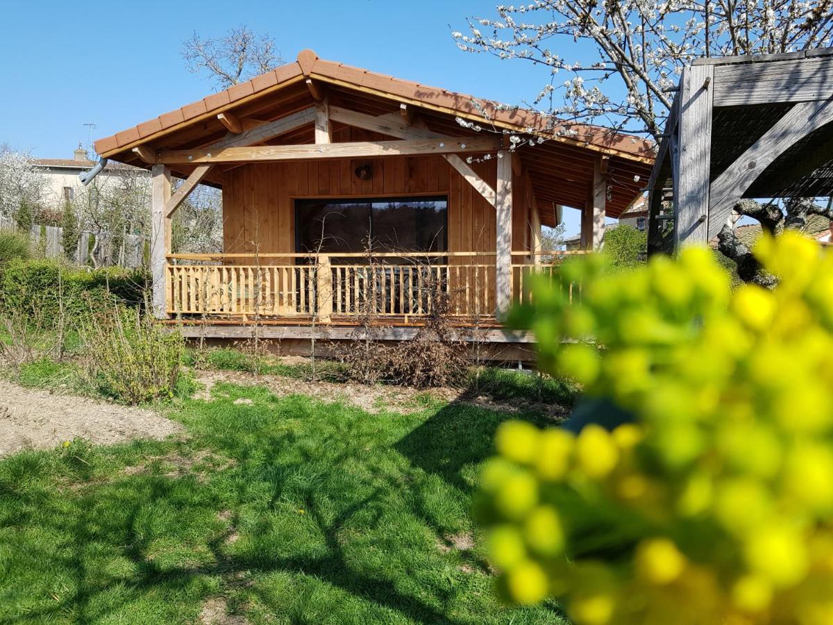 La Cabane Du Jardin Bongheat Exterior photo